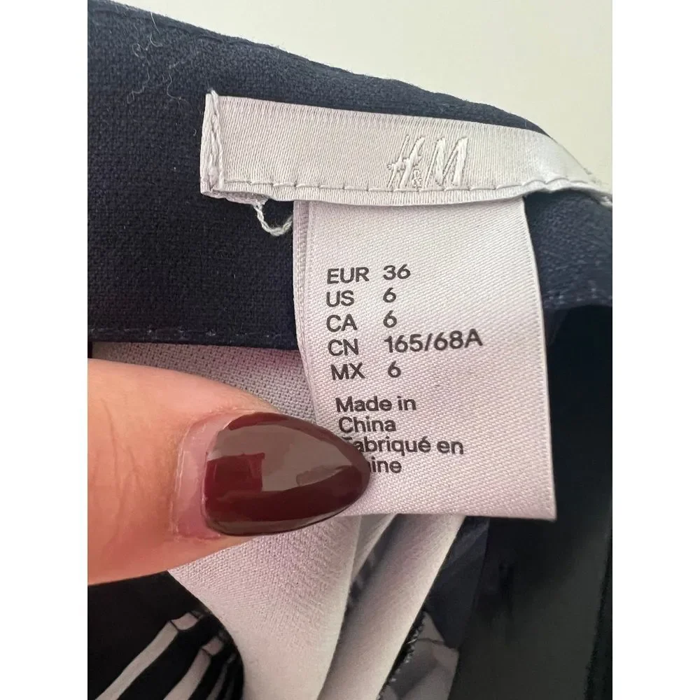 H&M MIDI SKIRT SIZE 6‎